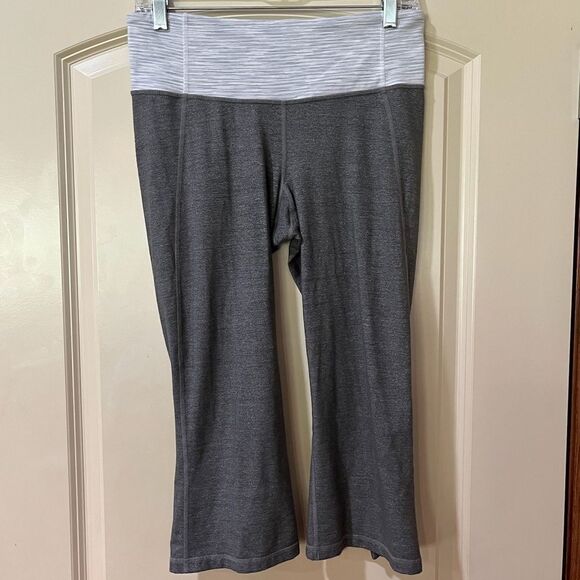LULULEMON Groove Crop Leggings Gray Women’s Size 8 - Picture 1 of 4